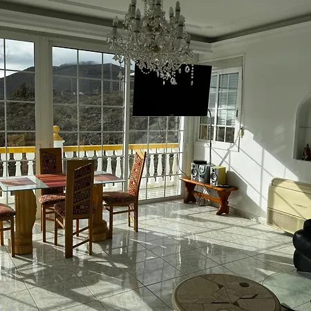 Kary Apartment *